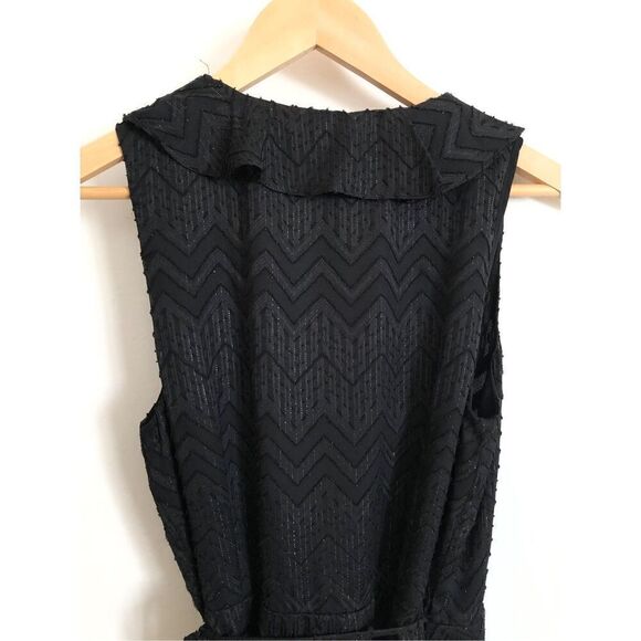 Wayf sleeveless chevron wrap dress size small - Picture 11 of 13